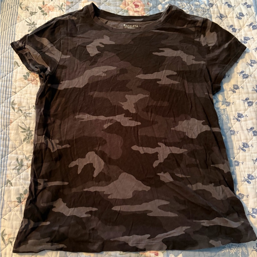 Athleta T-Shirt BUNDLE - mediums